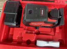 Milwaukee 3522-21 USB Rechargeable Green Laser Cross /SHIPS FAST!!