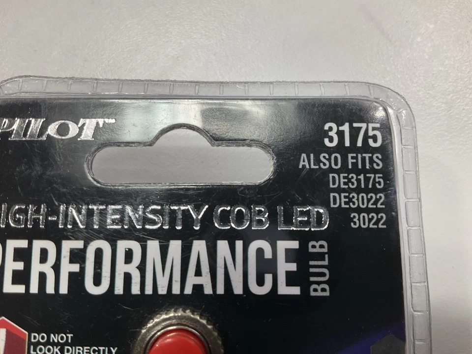 Pilot ILC-3175AW Blanco Ártico Alta Intensidad LED COB Bombilla Para 3175, 3022 Foto 3 de 4