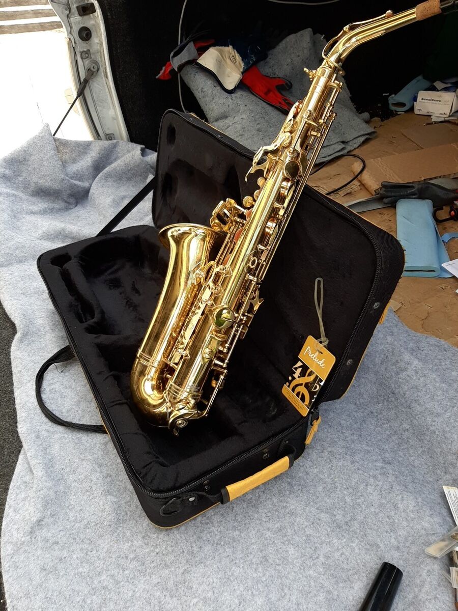 Conn Selmer Prelude Alto Saxophone With Case Good Shape Conn Selmer Prelude Alto Saxophone With Case Good Shape