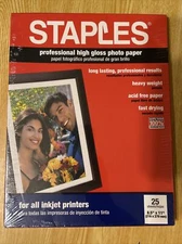 Staples Professional High Gloss Photo Paper For Inkjet Printers - 25 Sheets