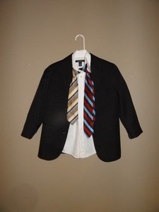 BOYS-PINSTRIPED-SUIT-W-WHITE-SHIRT-amp-TIE-039-S-SZ-M-8