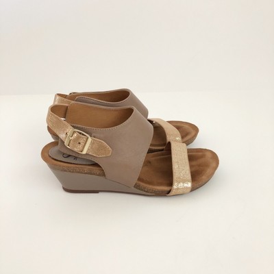 sofft vanita wedge sandal