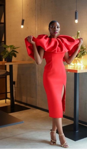 Asos design bubble pencil midi dress with split in red - Picture 3 of 15