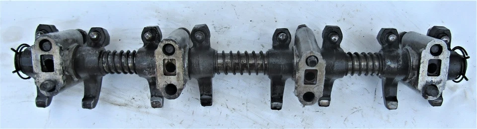 Eje basculante completo usado Toyota Crown 5R gasolina 2,0cc Foto 3 de 4