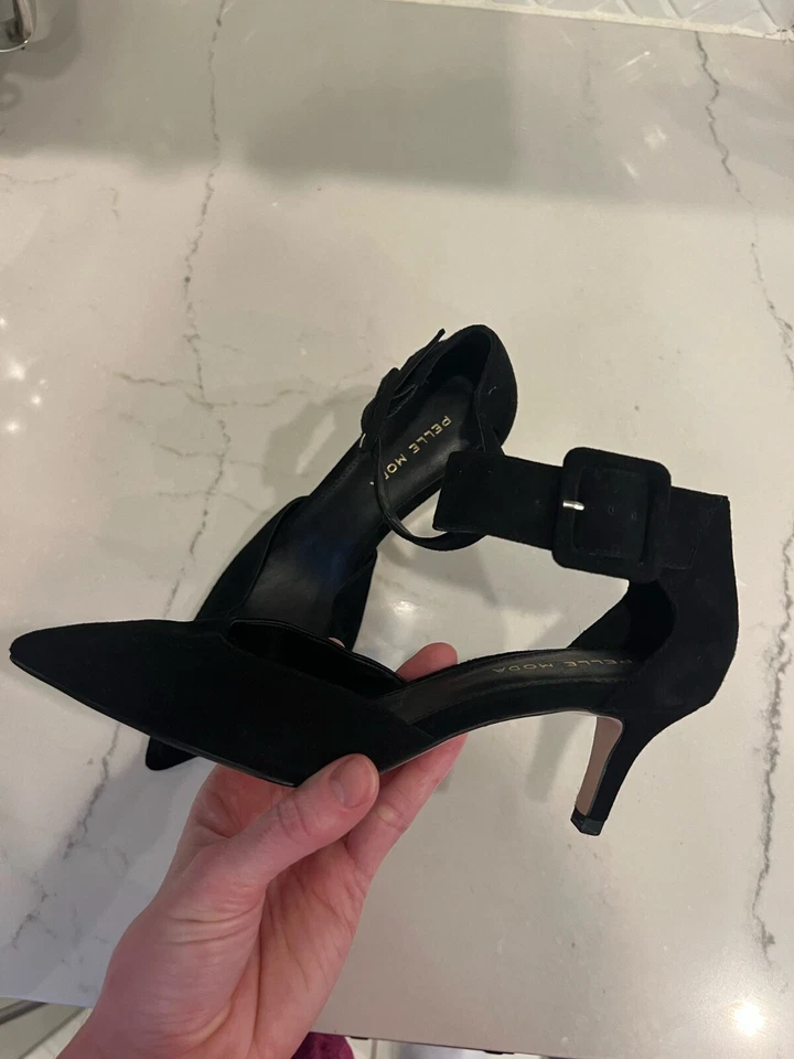 Pelle Moda black heels size 6 suede buckle - Image 2 of 3