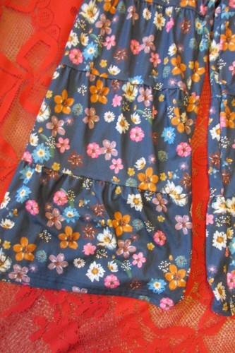 Girls Boho Bottoms Trend Blossom Knit Pants Size 12 blue Floral - Picture 2 of 4