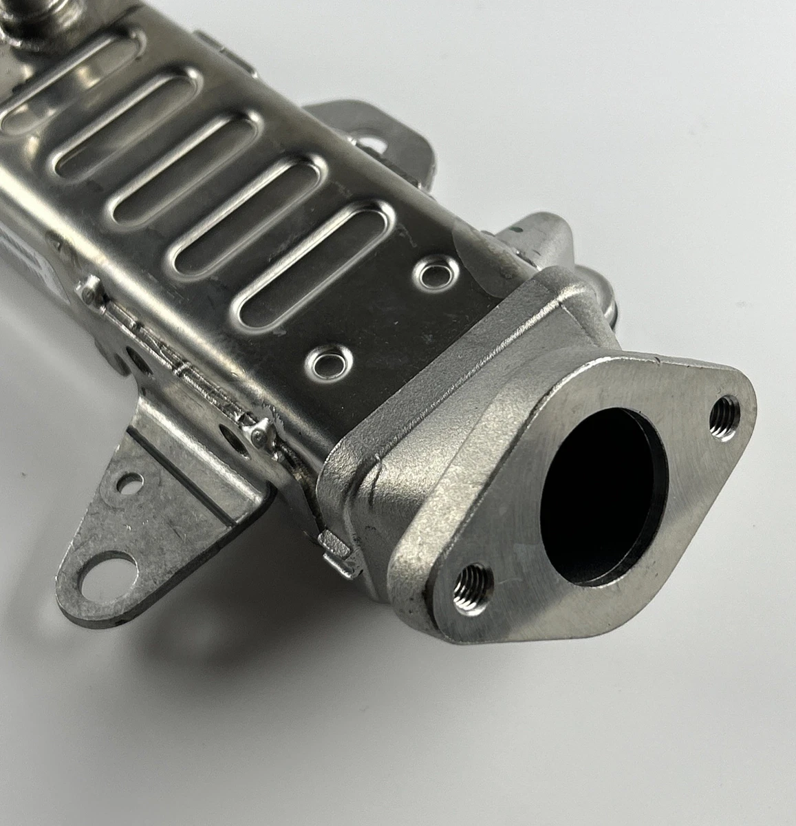 Valeo OEM EGR Cooler 0050056437 00500578090 05287546AC MM11849 foto 6