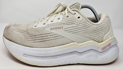 Brooks Ghost Max 2 Womens Sz 10.5 Coconut Milk Athletic Running Sneakers Shoes