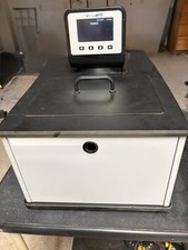 VWR Heated Circulating Water Bath AP15H200-V11B
