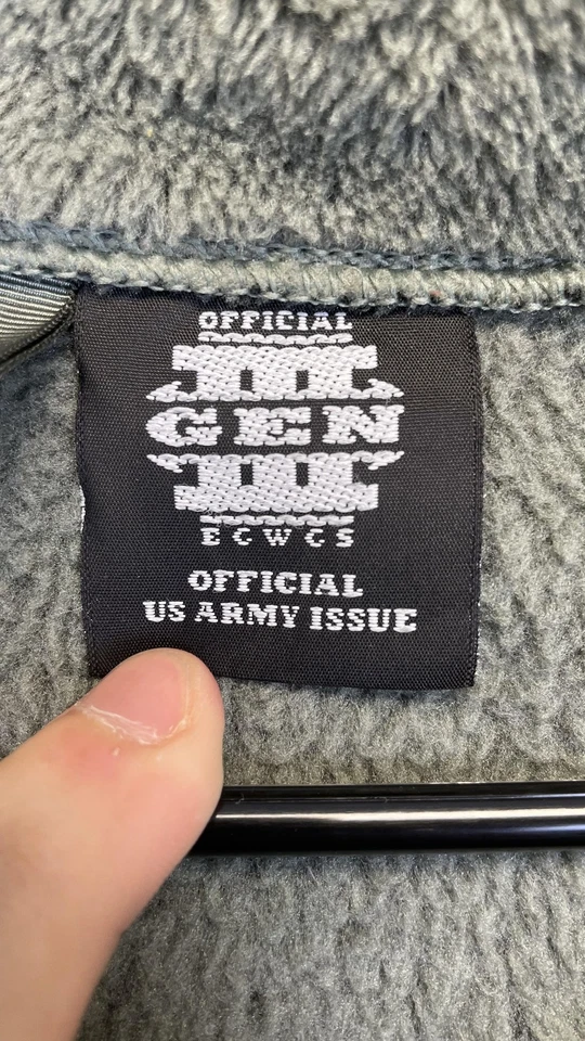 US Army ECWCS Gen III Fleece Jacket Mens Large Long Green Level 3 USGI Peckham - Image 2 of 4