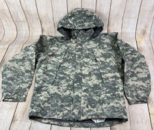 US Army Exteme Cold Weather Jacket Propper Gore-Tex Digital Camo GEN III Small