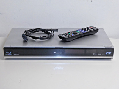 Panasonic DMR-BST701 3D Blu-ray Recorder / 320GB HDD, inkl. FB, 2 Jahre Garantie