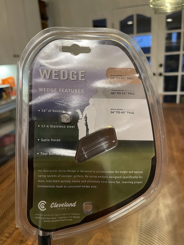 Cleveland Golf Junior Serie 56 Cuña Nunca Usada Foto 3 de 4