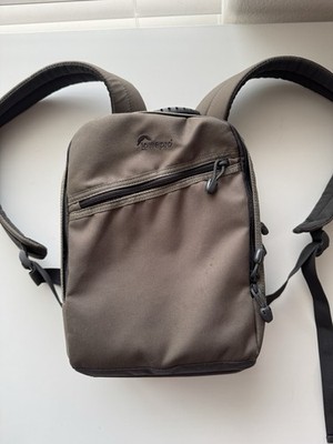 Lowepro Photo Traveler 150 Camera Backpack   Clean, Good Shape, See Photos