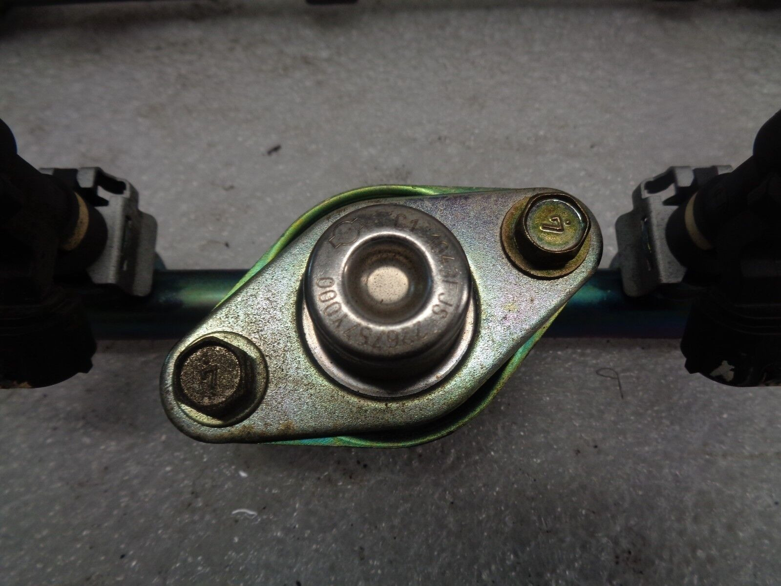 2007-2012 Lexus ES350 Fuel Rail W/ Injectors Assembly OEM DK901122