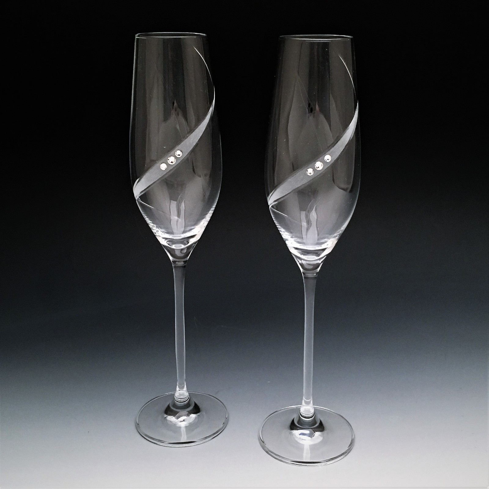 Pair of Champagne Flutes by Crystal Wonderland, Clear Crystal Accents, New Pair of Champagne Flutes by Crystal Wonderland, Clear Crystal Accents, New