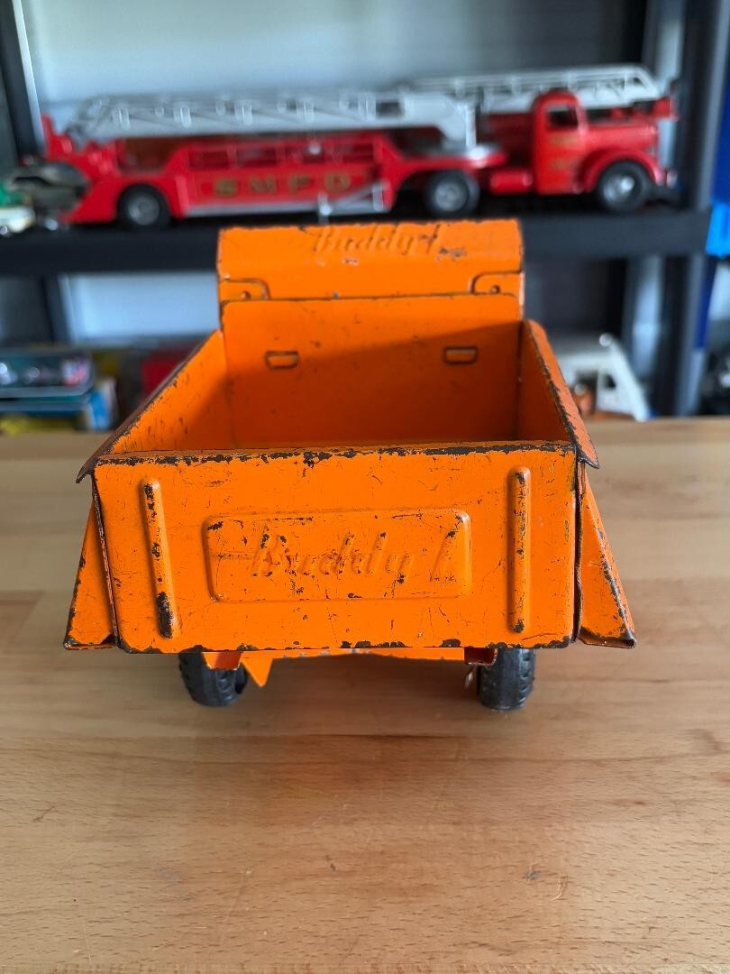 Picture 4 of 17