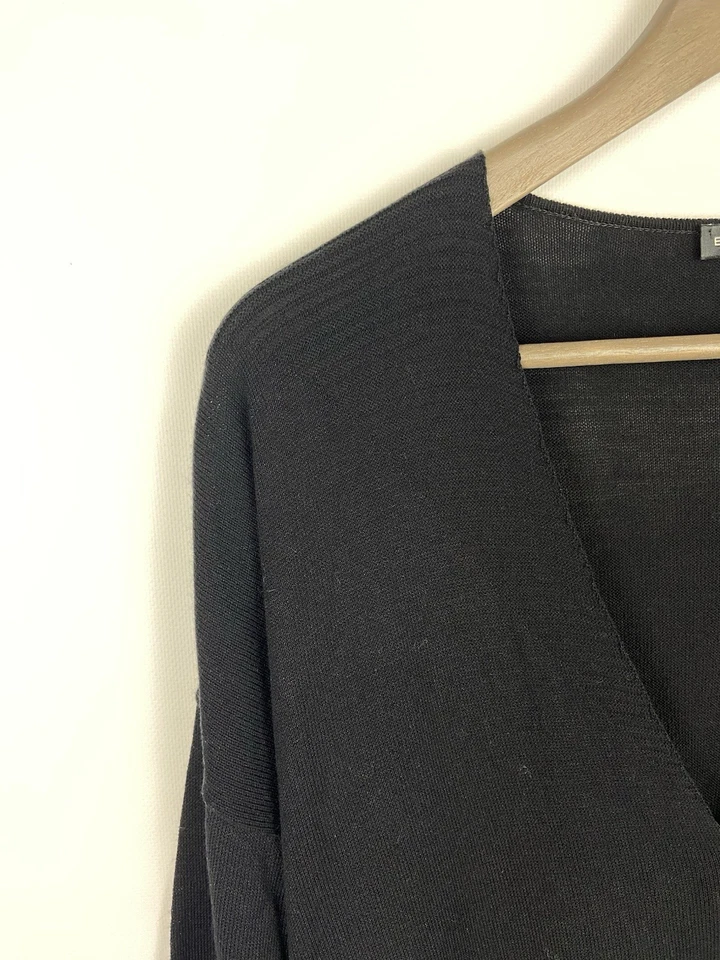 Vestido negro vintage Balenciaga tejido cuello en V longitud media para mujer talla 36 Foto 4 de 4