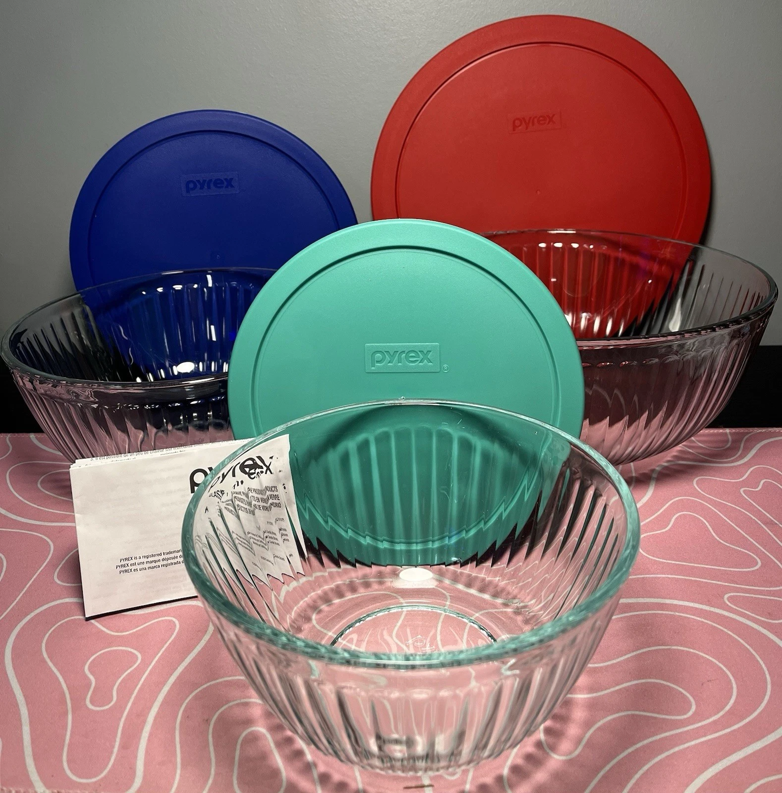 Pyrex Sculpted (3-Pack) Glass Mixing Bowls Set With Lids
Opens in a new window or tab