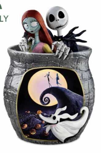 NEW 5” Jack & Sally Zero Nightmare Before Christmas Vinyl Wall Car Laptop Decal - Picture 1 of 8
