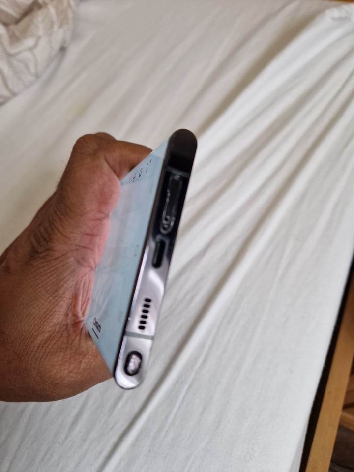 Samsung Galaxy S22 Ultra SMS908B/DS 256GB clean black (Unlocked