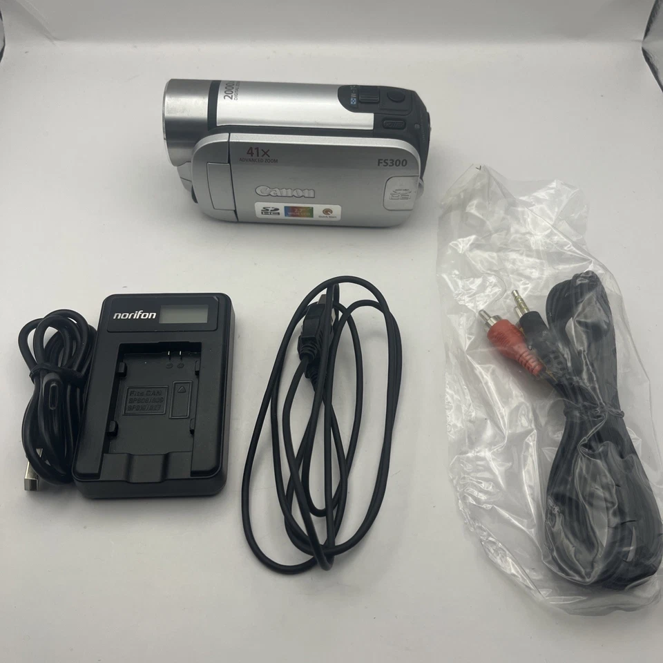 Canon FS300 Camcorder Digital Video Camera - Image 3 of 4