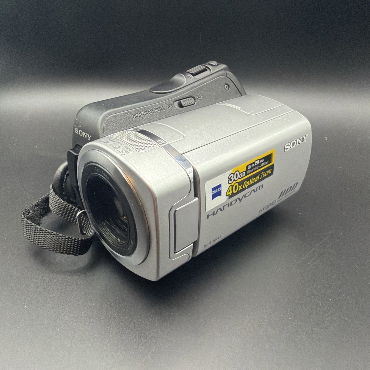 SONY Handycam 40倍ズーム ナイトショット Sony DCR-SR45 Nightshot, 30GB HDD, 40x Optical Zoom - Not Working