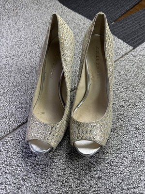 Audrey Brooke Women's Peep Toe Brocade Gold Metallic Stiletto Heel Pumps Size 8