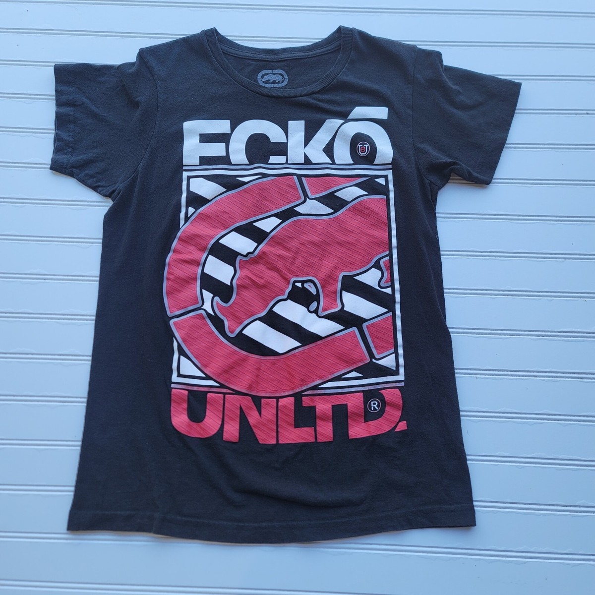 ★ecko red★エコー★リベットTシャツ★S★ウィンタースカイ★新品 Engraved Gothic Tee – ECKO UNLTD