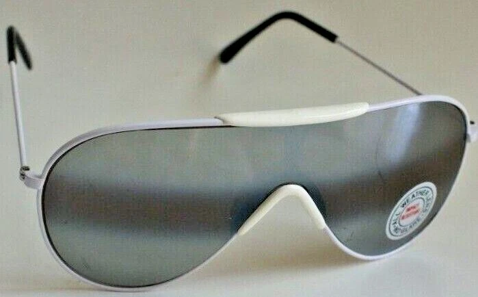 NUEVO CON ETIQUETAS Gafas de sol vintage de los años 80/90 deportivas clásicas estilo ala aviador lentes para todo clima Foto 3 de 4