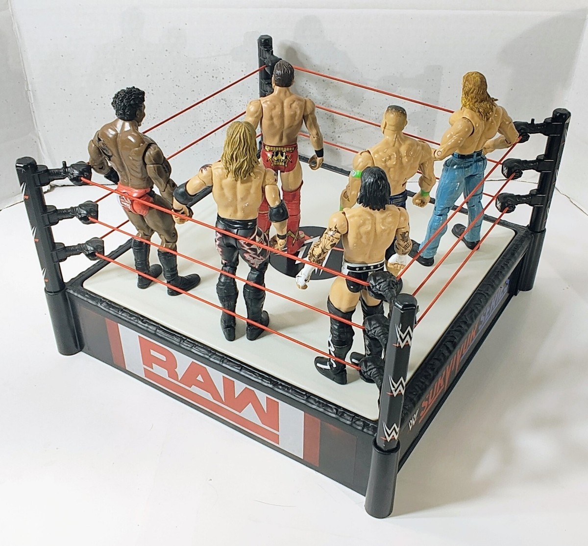 WWE RAW プロレス ミニチュアリング 81FvStAE+eL.jpg_BO30,255,255,