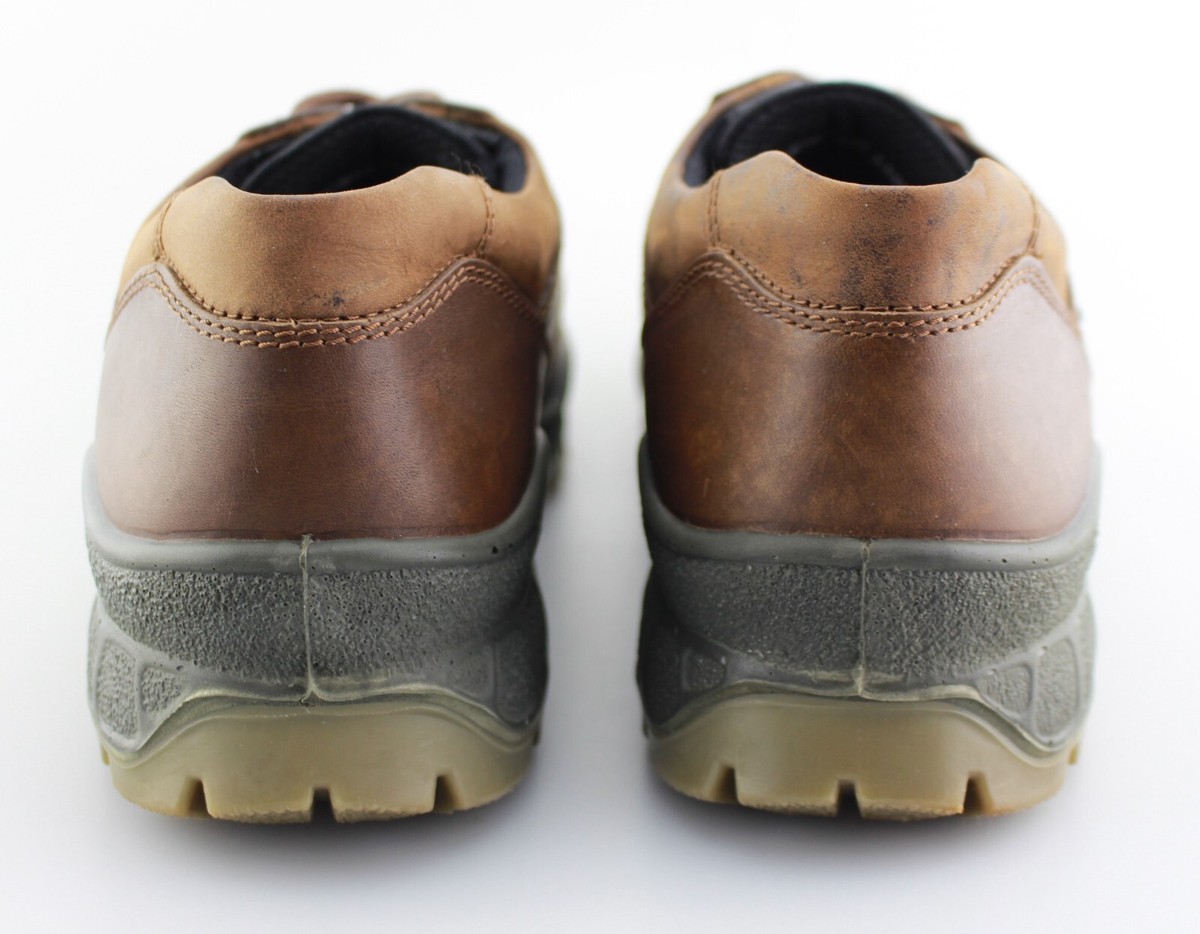 Ecco Track 25 brown leather low top ankle boots size 43 Men main image 2