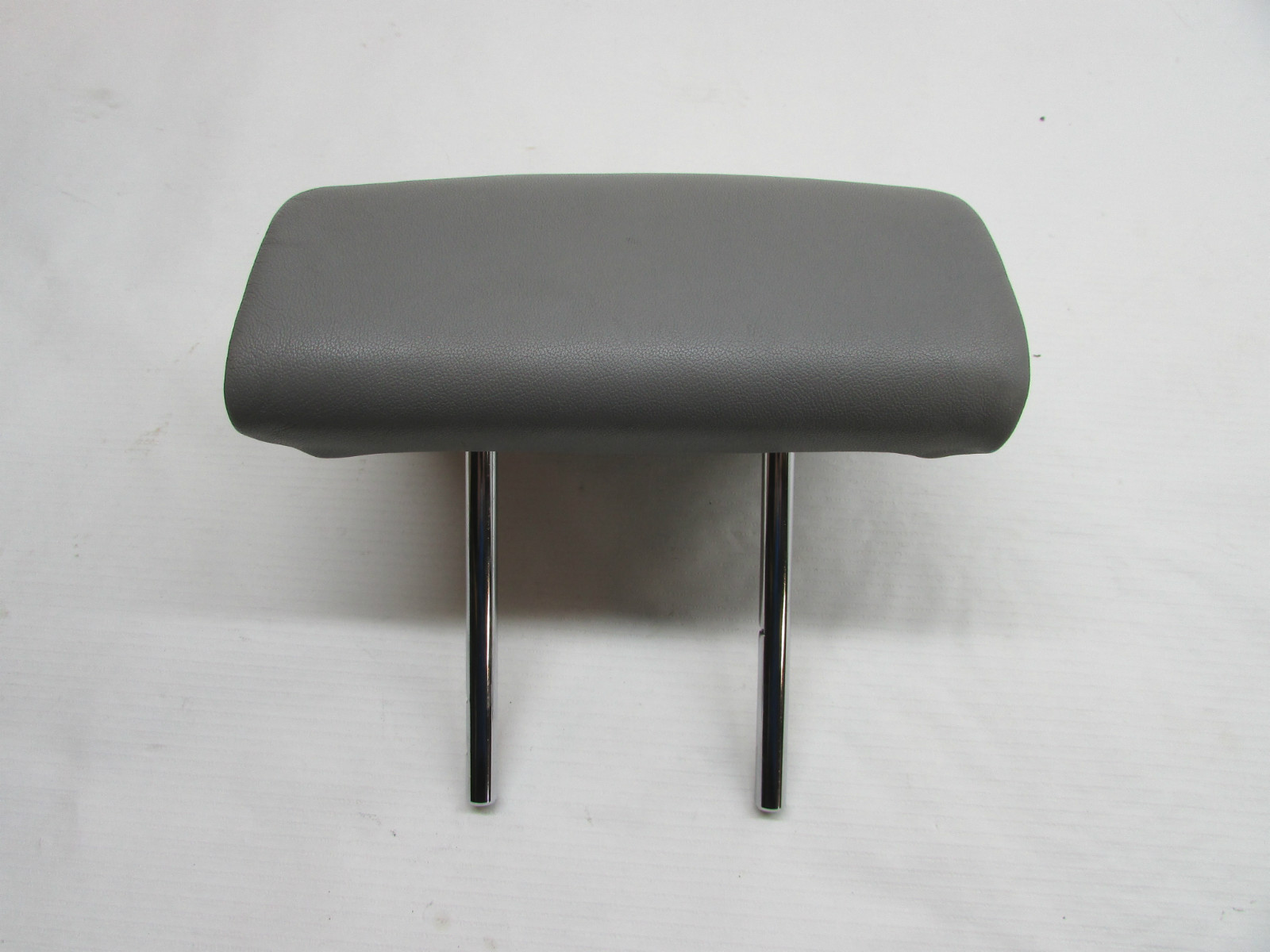 06 TOYOTA HIGHLANDER REAR CENTER SEAT HEADREST GRAY SECOND 2ND ROW OEM