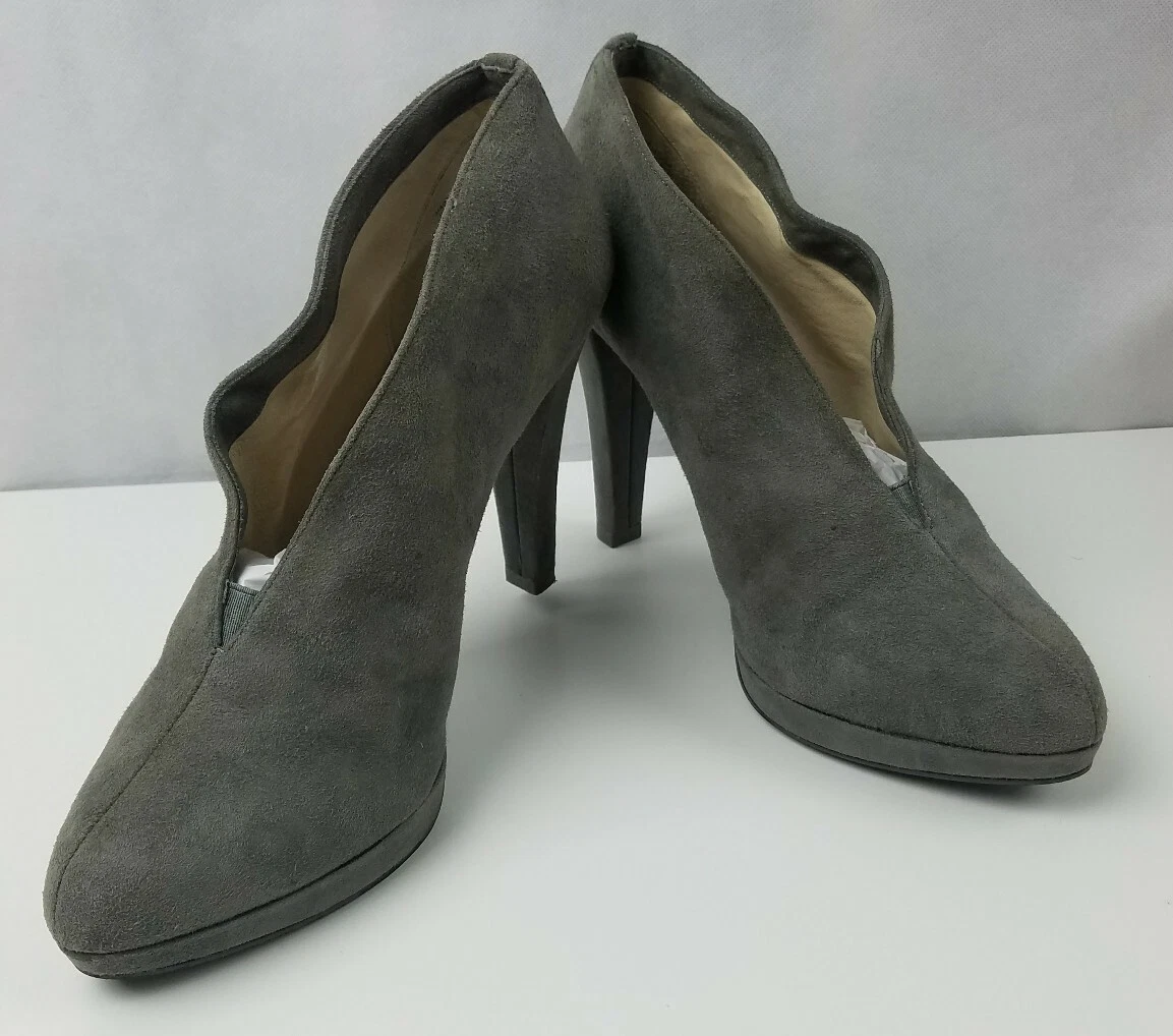 Michael kors hotsell grey pumps