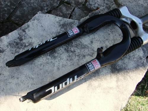 Rock Shox Judy TT Suspension fork Fits 26". 1-1/8" threadless steer tube. - Picture 1 of 7