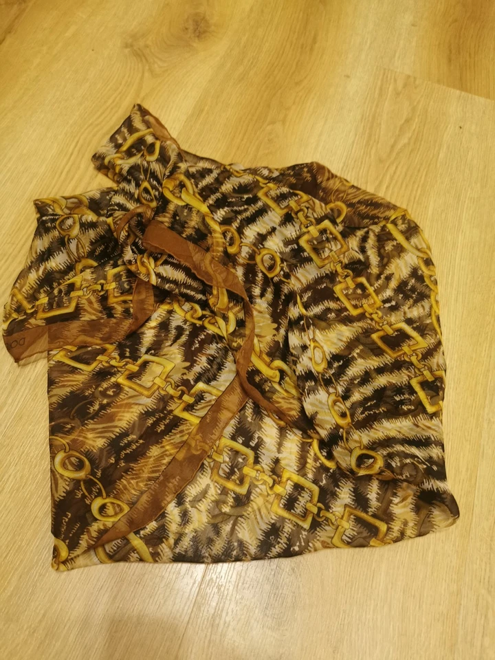 Dolce & Gabbana Foulards 100% Seta Silk Square Scarf 32" Brown Chain Print - Image 2 of 4