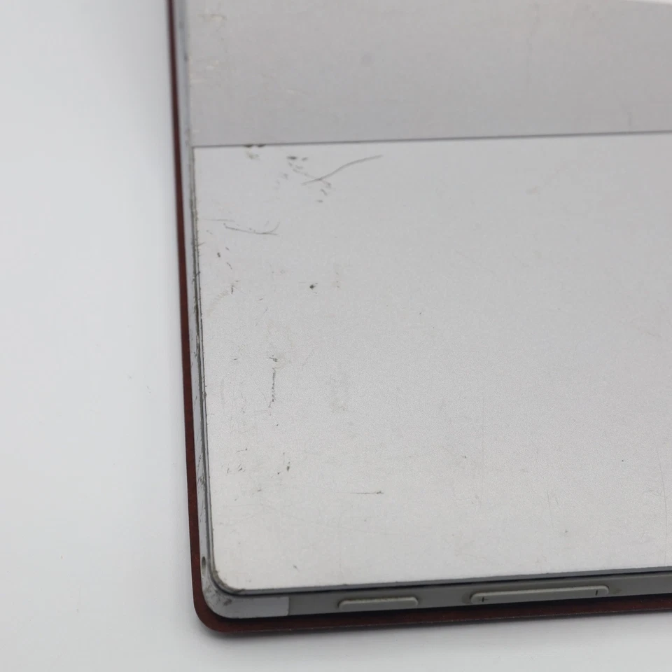 Microsoft Surface Pro 5 - 12.3" | i5 | 4GB RAM | 128GB SSD Keyboard & Pen Stylus - Image 3 of 4