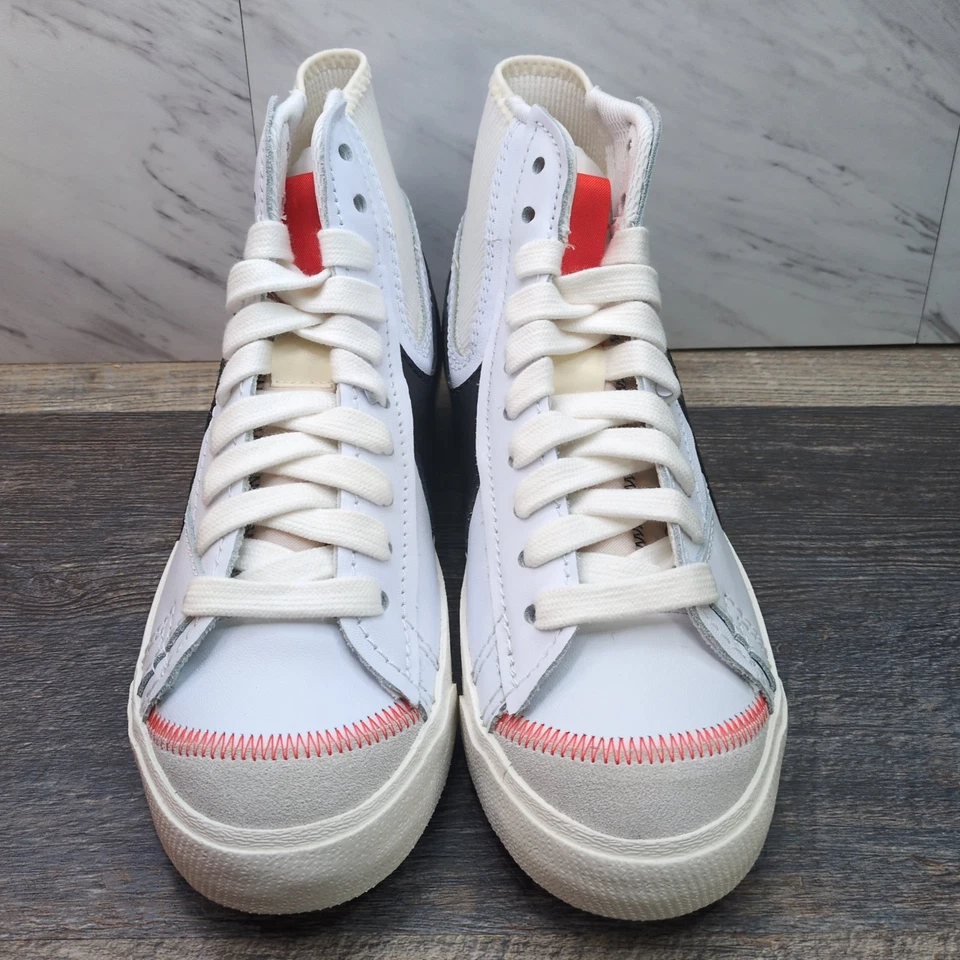 Nike Blazer Mid 77 Jumbo Men's Size 10.5 White Black Leather Sneakers DD3111-100 - Image 2 of 4