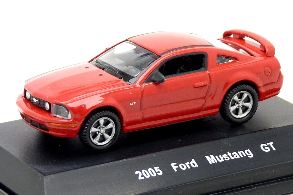 Schuco 25169 - Ford Mustang GT 2005 Coupe rot - PKW Modell - 1:87 H0 - Bild 1 von 3