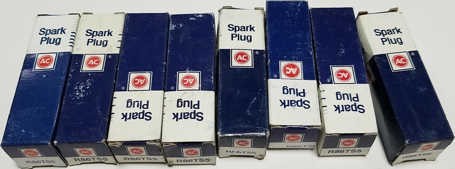 8 Pack ACDelco Spark Plugs Stock No. 5613807 R86TS5 New Old Stock
