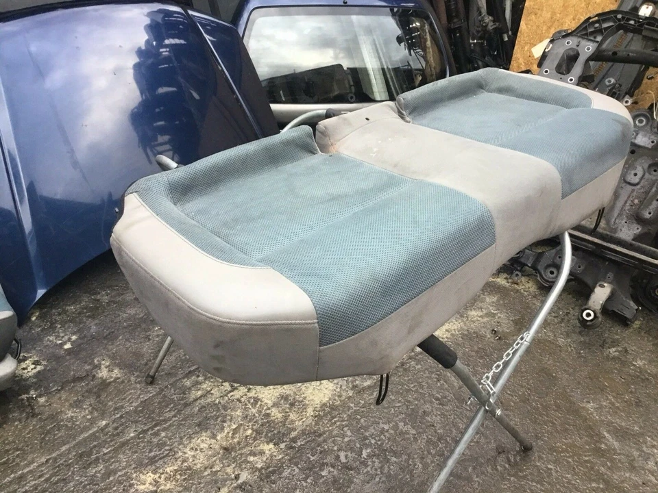 Subaru Forester Rear 2nd Row Lower Seat Bottom Cushion 2003 - 2008 :O - Image 2 of 4