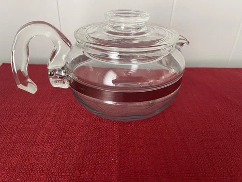 Vintage Pyrex Flameware Tea Pot & Lid #8446-B | 6 Cup. Made in USA