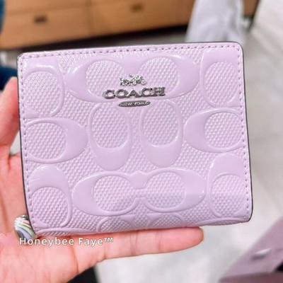 NWT COACH Snap Wallet In Signature Leather With Heart Charm CDF21