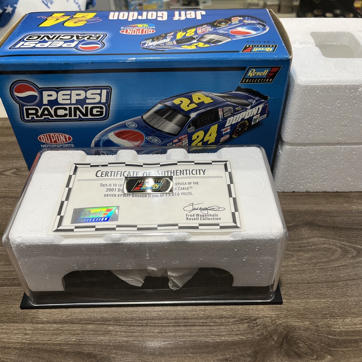 Revell Monogram Jeff Gordon 24未開封品 JEFF GORDON 2001 PEPSI RACING / DUPONT 1/24 REVELL