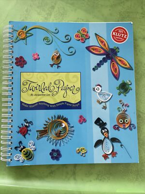 Twirled Paper : Make Almost Anything with Simple Paper Strips by Jacqueline Lee
