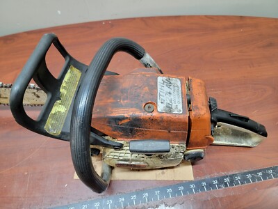 Stihl 024 AV Electronic Quickstop Gas Powered Chainsaw 16 Stihl 024 AV Electronic Quickstop Gas Powered Chainsaw 16