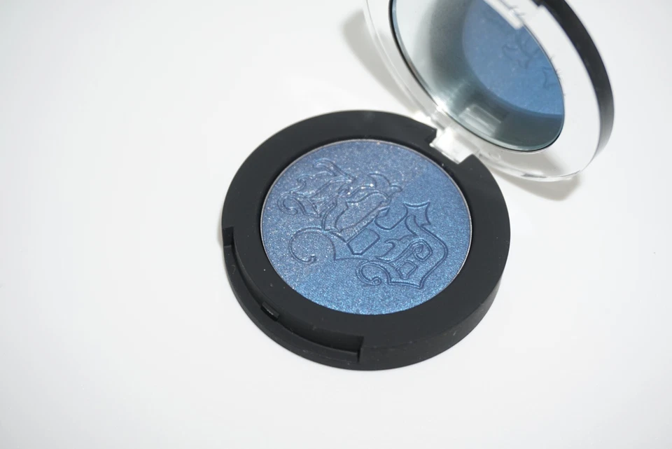 Dúos de sombras de ojos Kat Von D KVD Rock N Roll ~ Moonshine ~ Nuevo en caja Foto 3 de 4