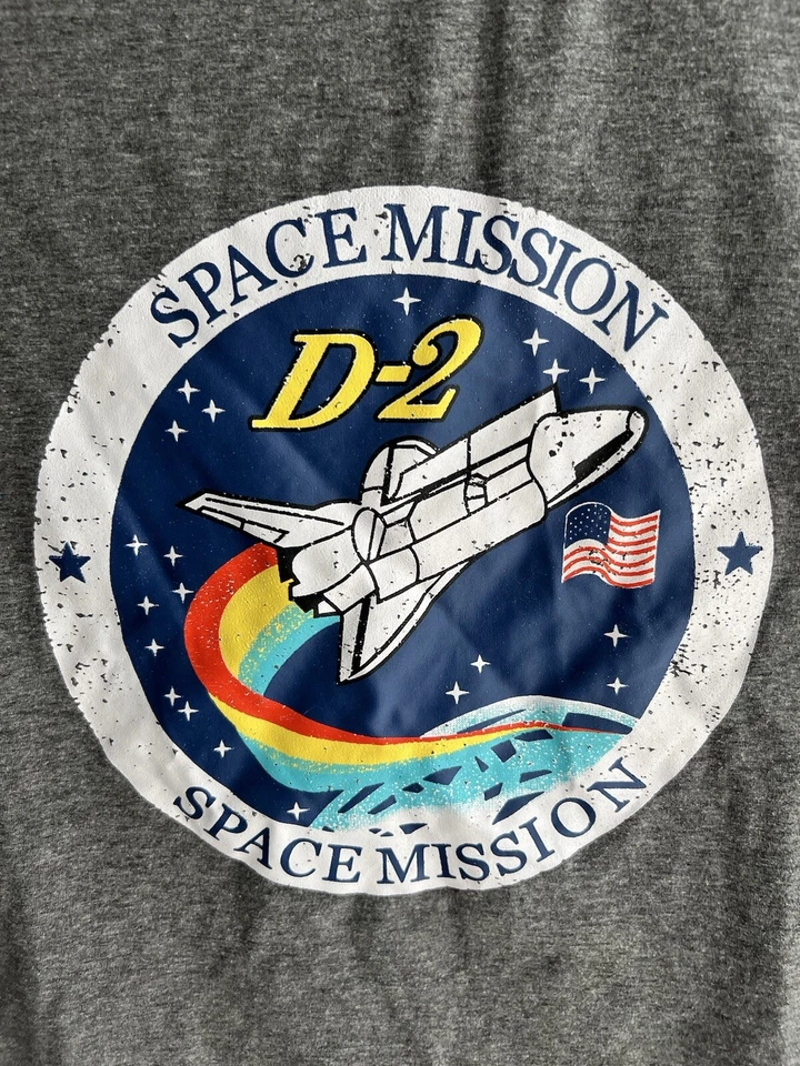 Romwe Women’s Shirt Small Gray Graphic Space Mission D-2 Short Sleeve NASA - Imagem 2 de 4