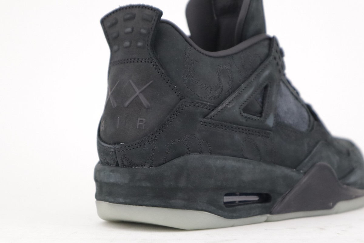 Nike Air Jordan 4 Retro x KAWS Black 930155 001 Size 9.5 Nike Air Jordan 4 Retro x KAWS Black 930155 001 Size 9.5