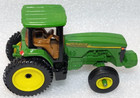John Deere Tractor 1:64 Scale 8000 Series